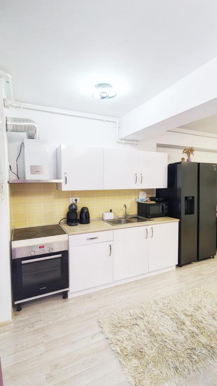 Airport Apartment 70 Squared Meters オトペニ エクステリア 写真