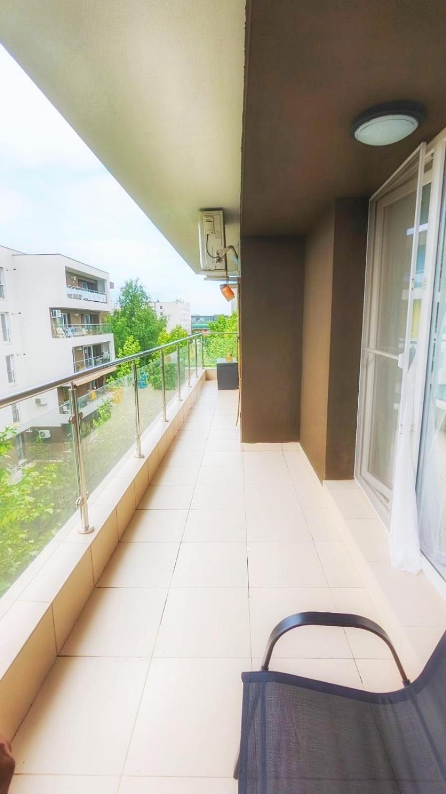 Airport Apartment 70 Squared Meters オトペニ エクステリア 写真