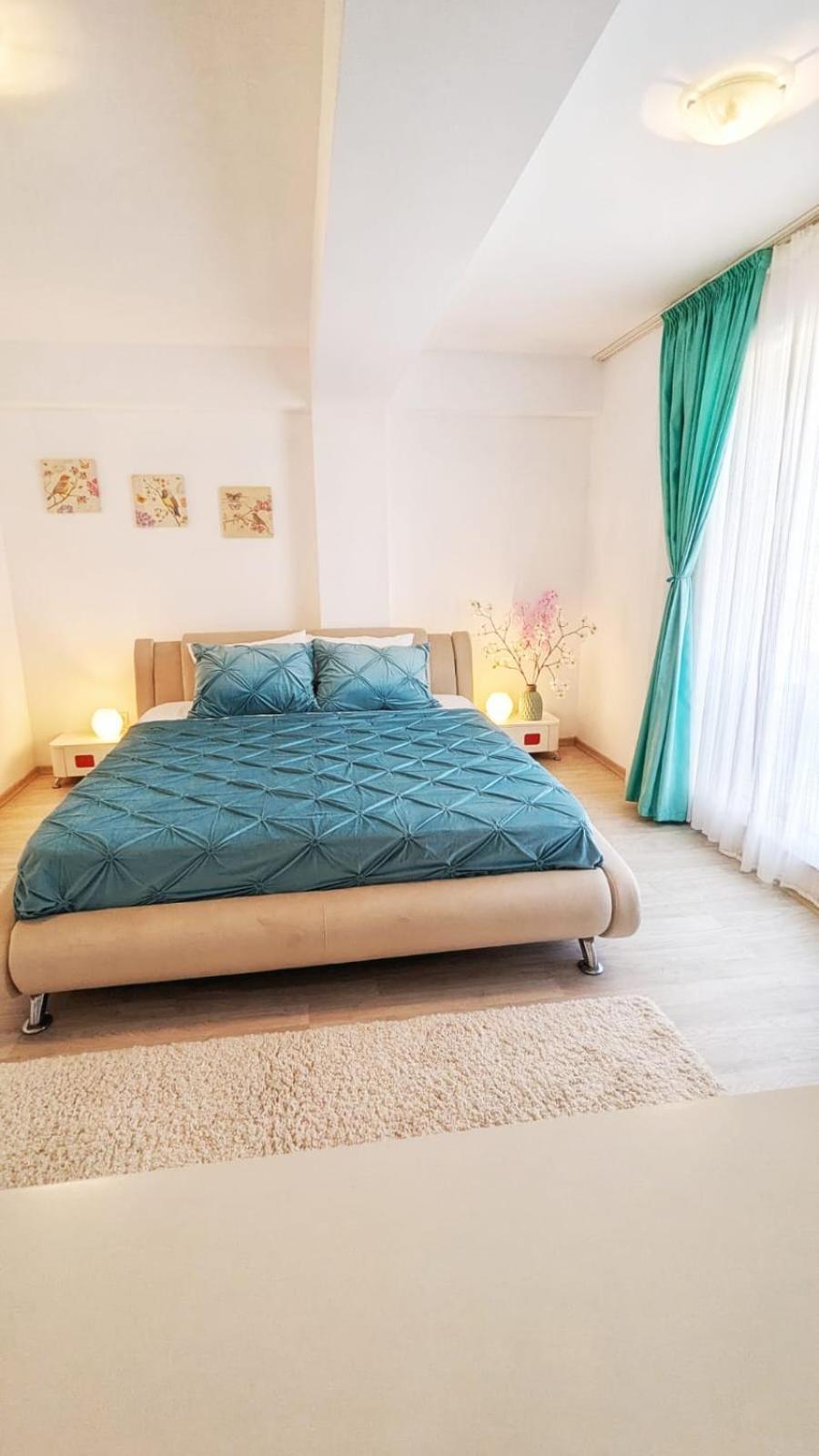 Airport Apartment 70 Squared Meters オトペニ エクステリア 写真